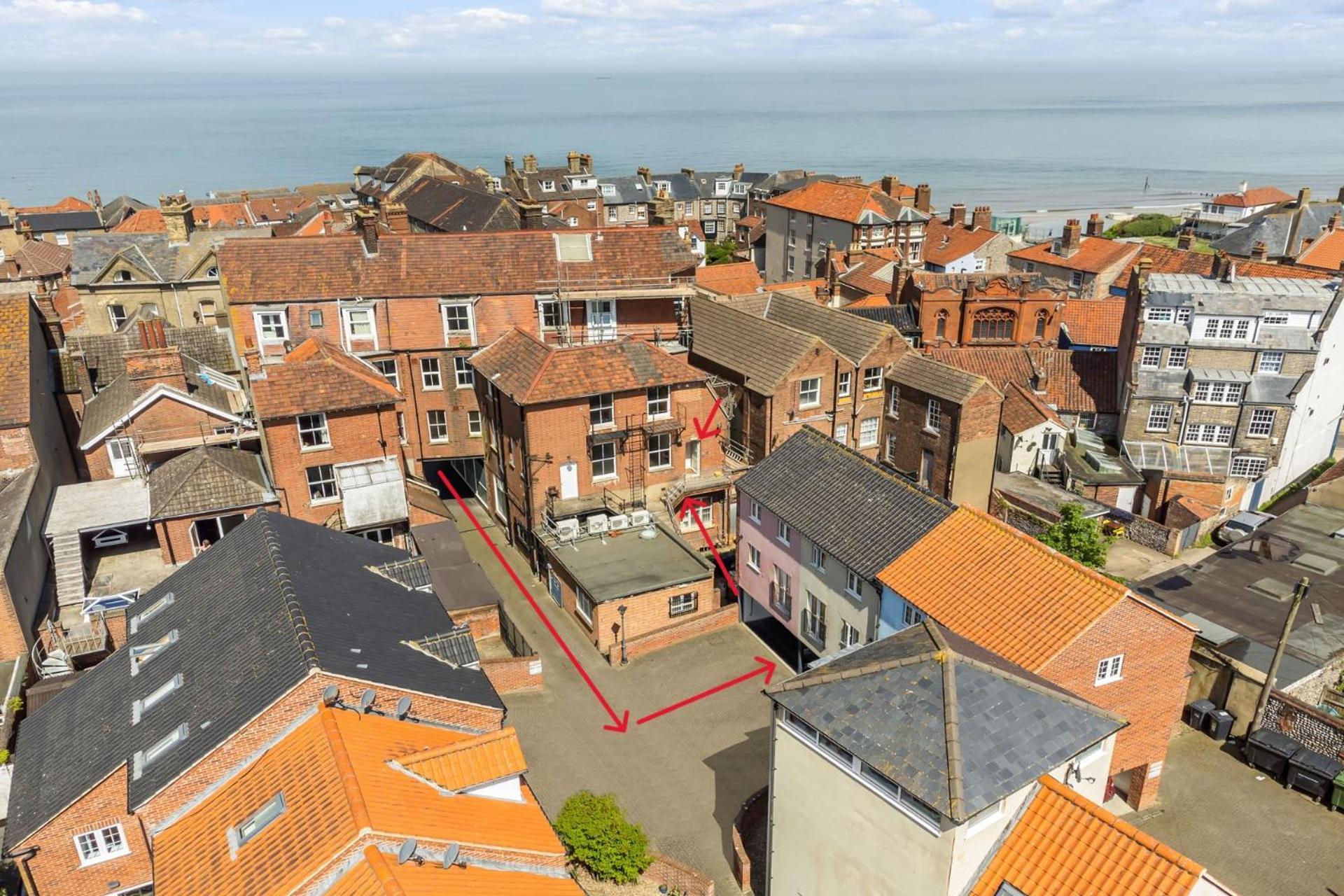 Stylish Coastal 2-bed With Parking
